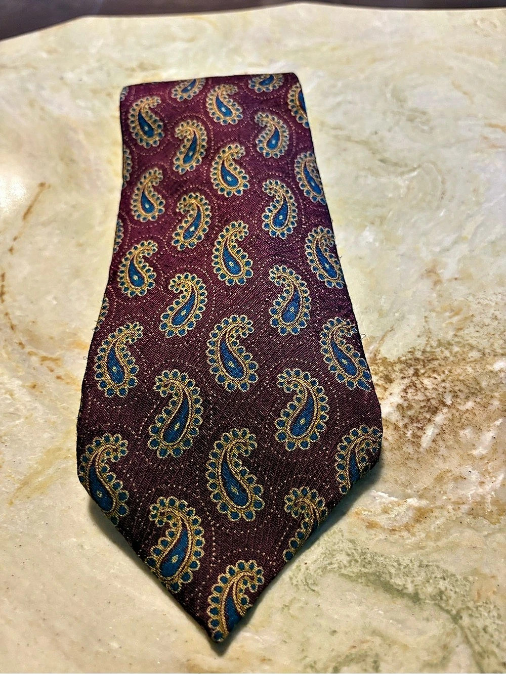 Giorgio Armani Men's Paisley Tie in Purple & Blue